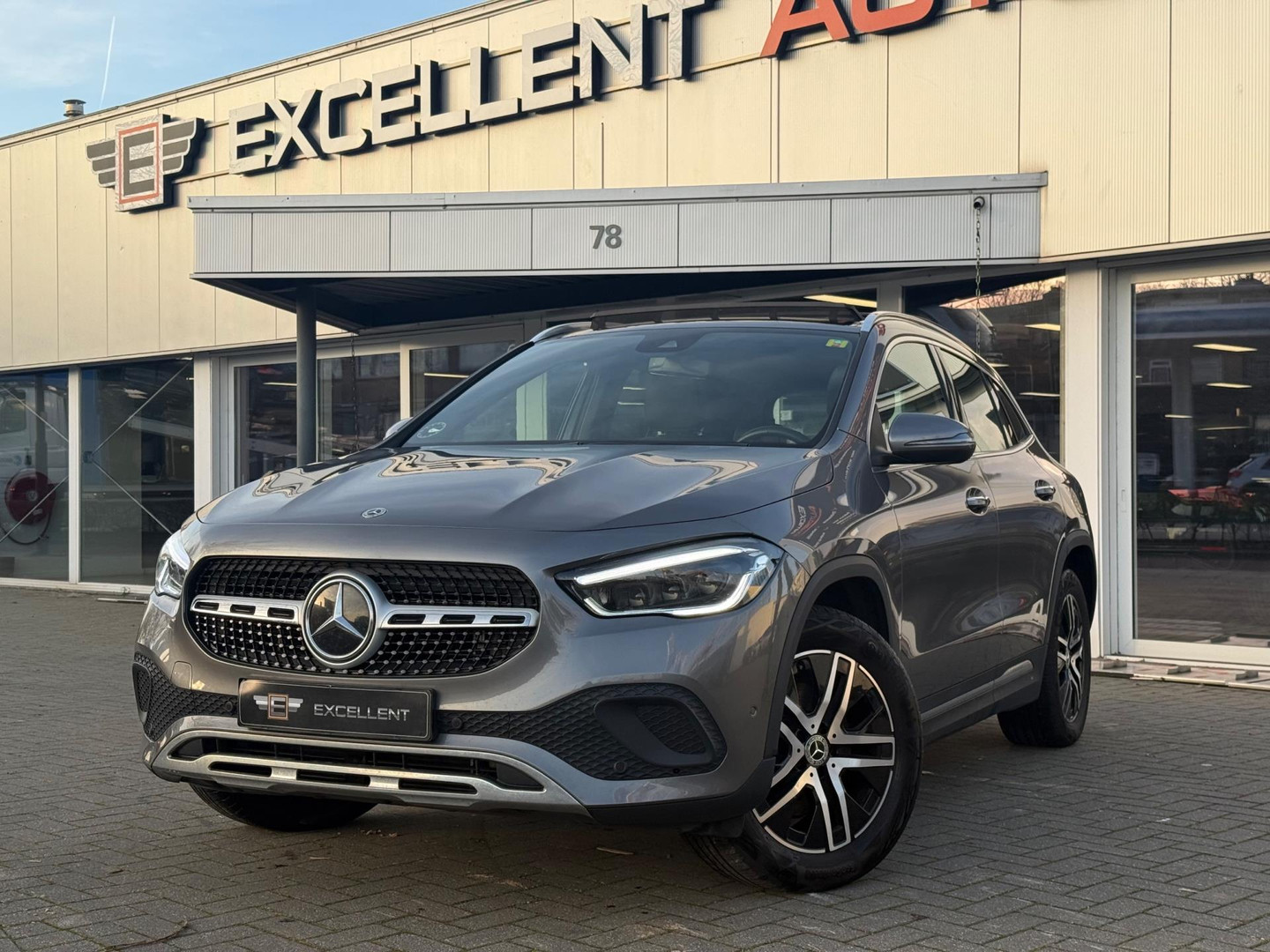 Mercedes-Benz Mercedes-Benz