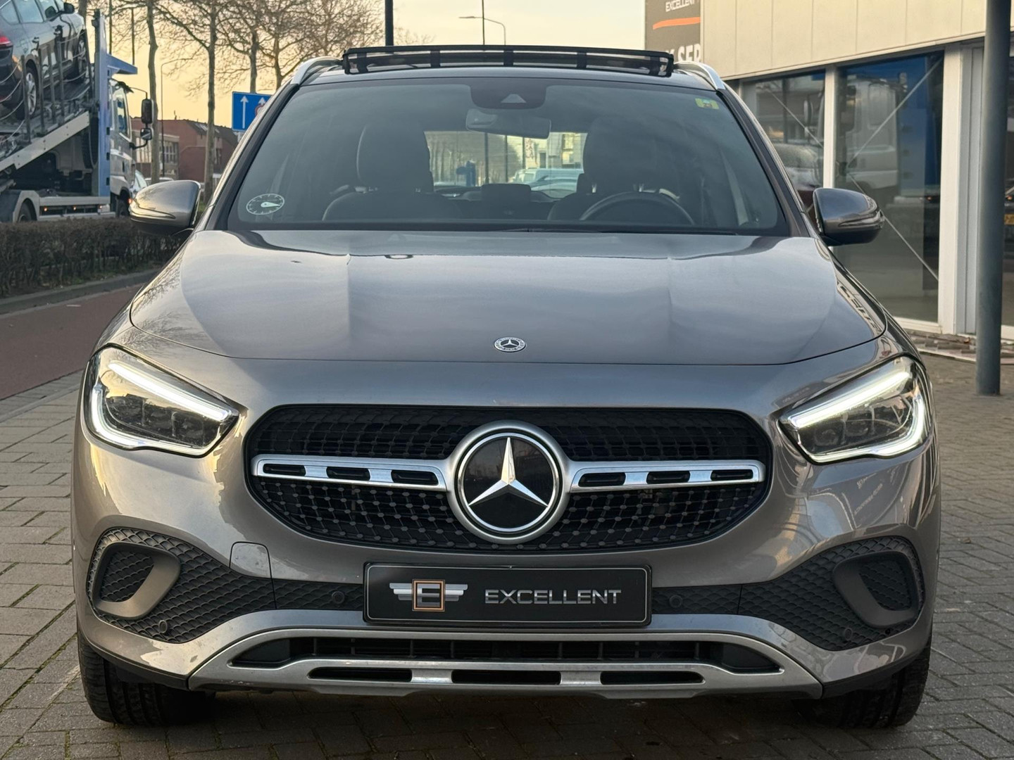 Mercedes-Benz Mercedes-Benz