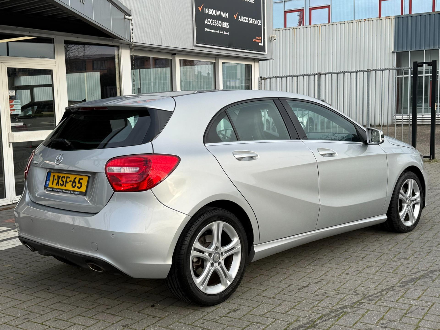 Mercedes-Benz Mercedes-Benz