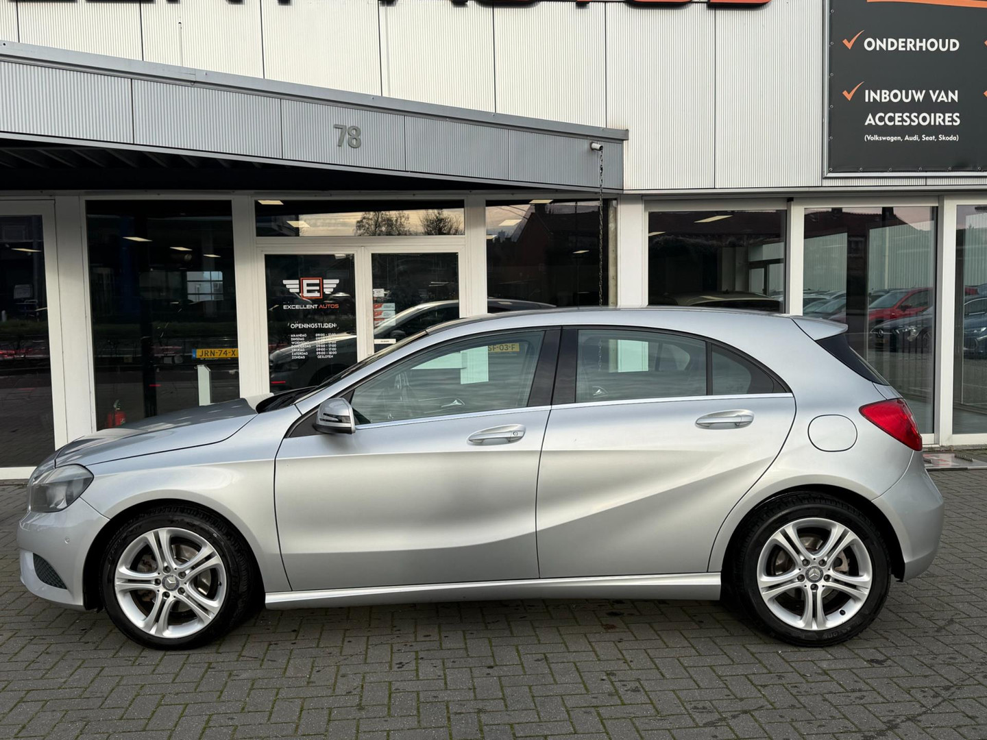 Mercedes-Benz Mercedes-Benz