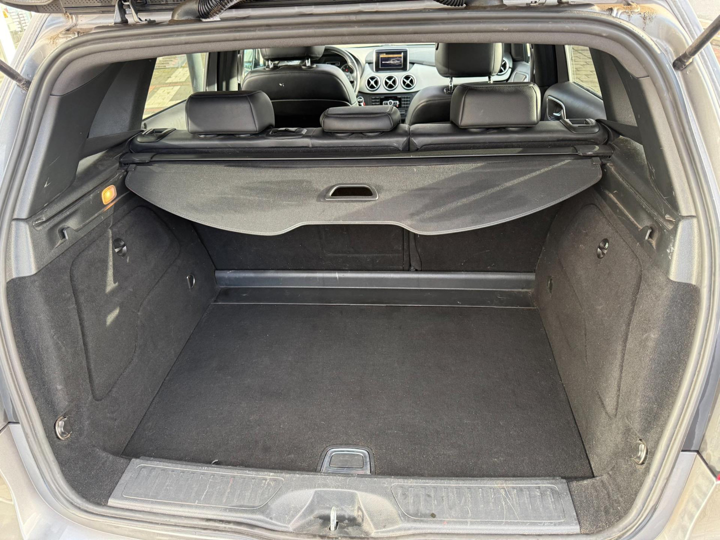 Mercedes-Benz Mercedes-Benz