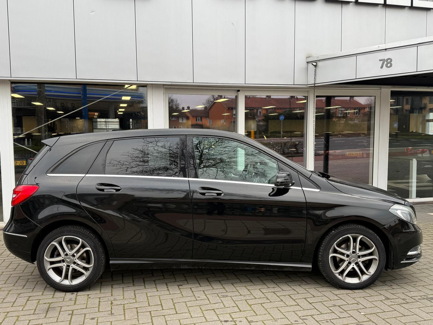 Mercedes-Benz Mercedes-Benz