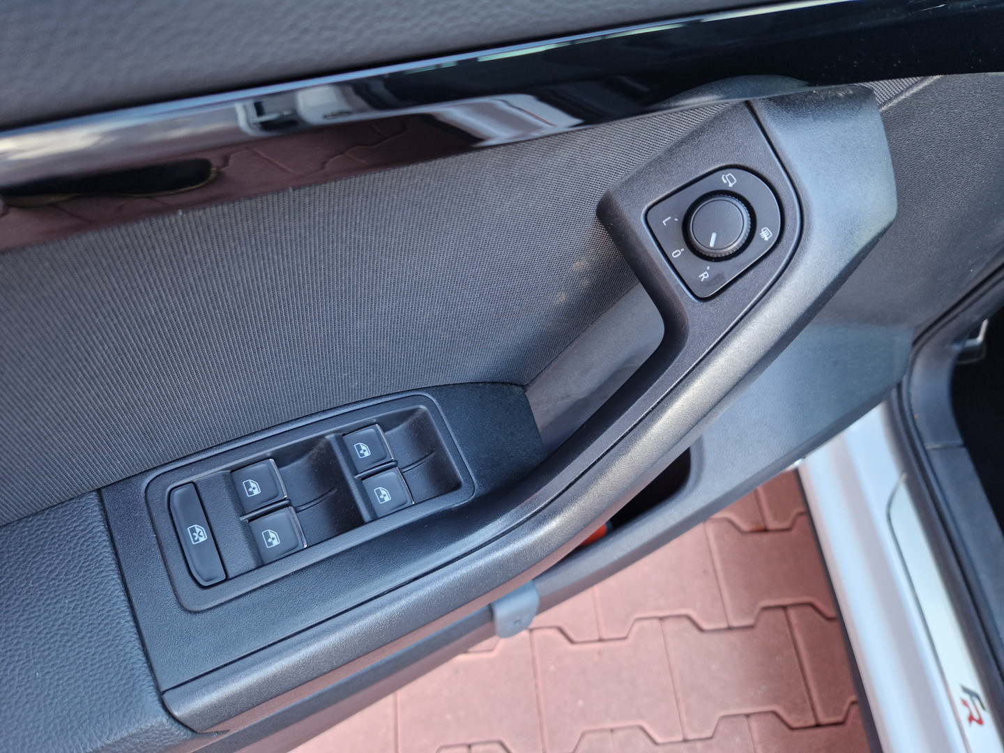 SEAT