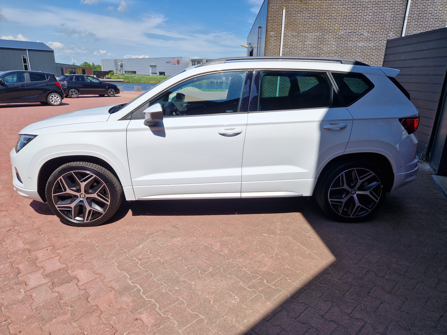 SEAT