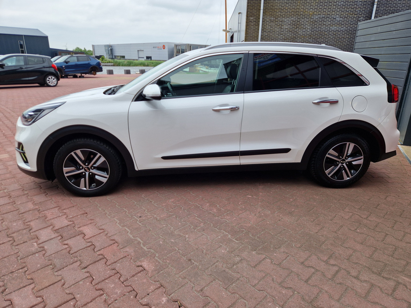Kia