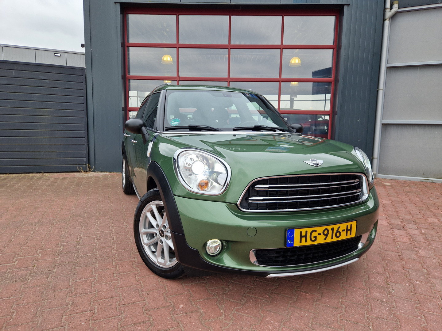 MINI