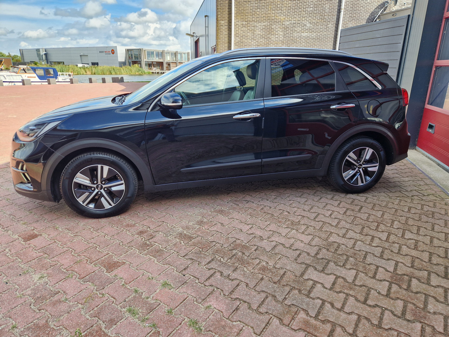 Kia