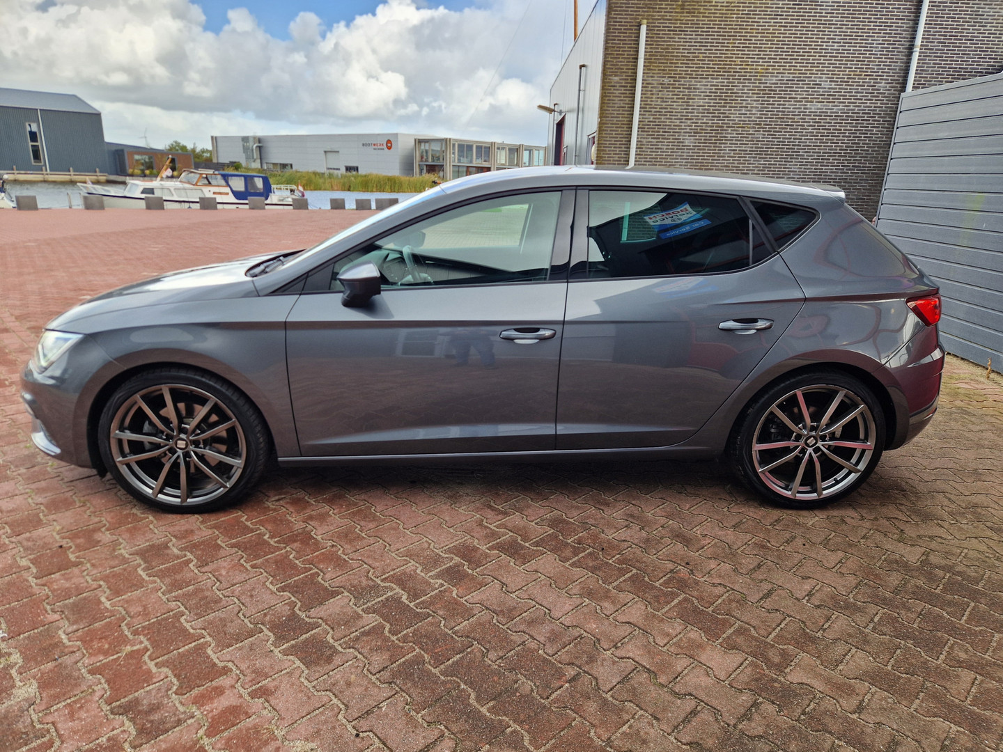 SEAT