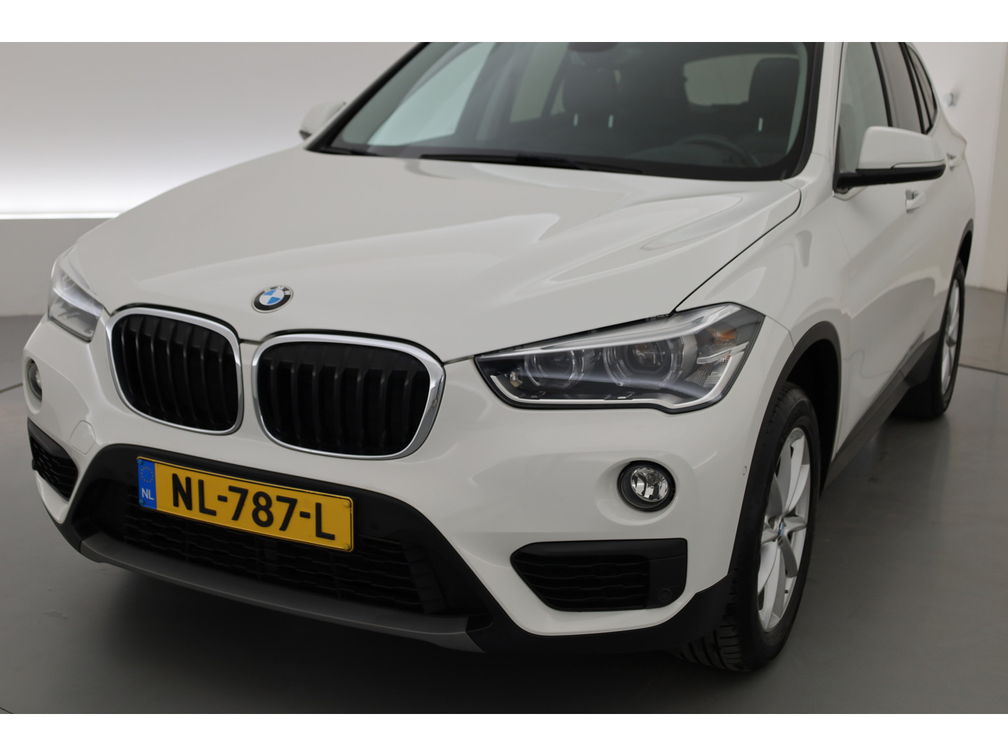 BMW BMW