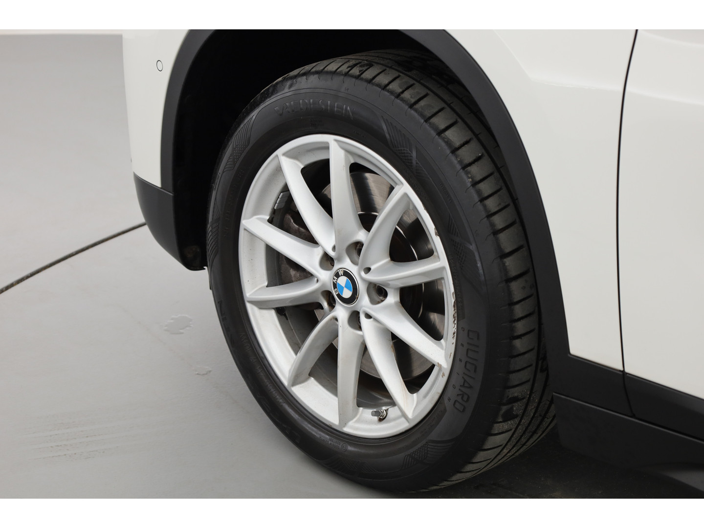 BMW BMW