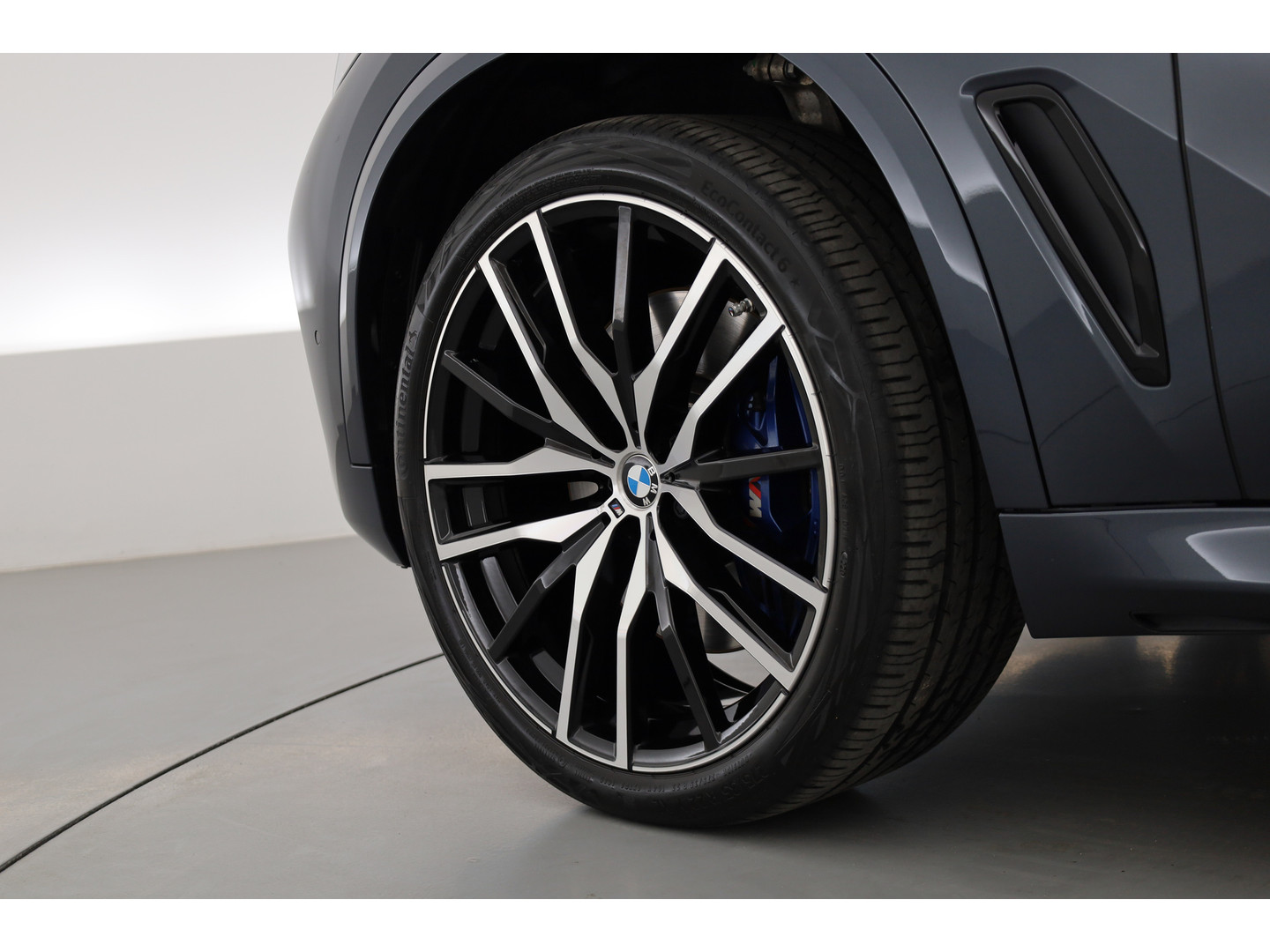 BMW BMW