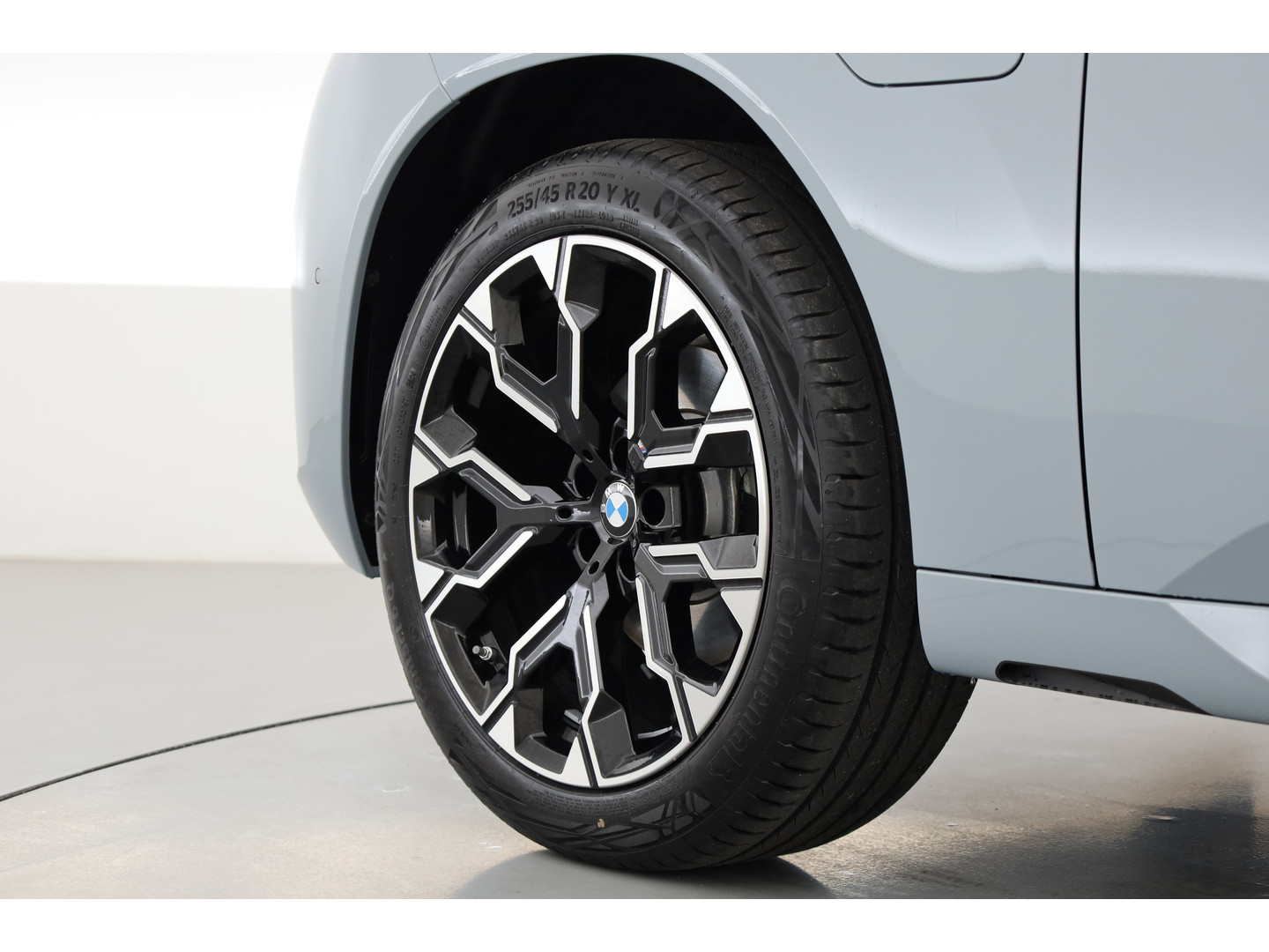 BMW BMW