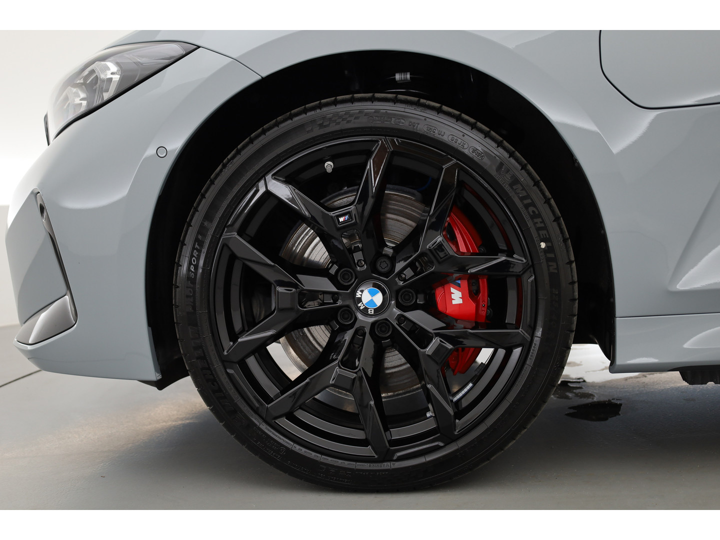 BMW BMW
