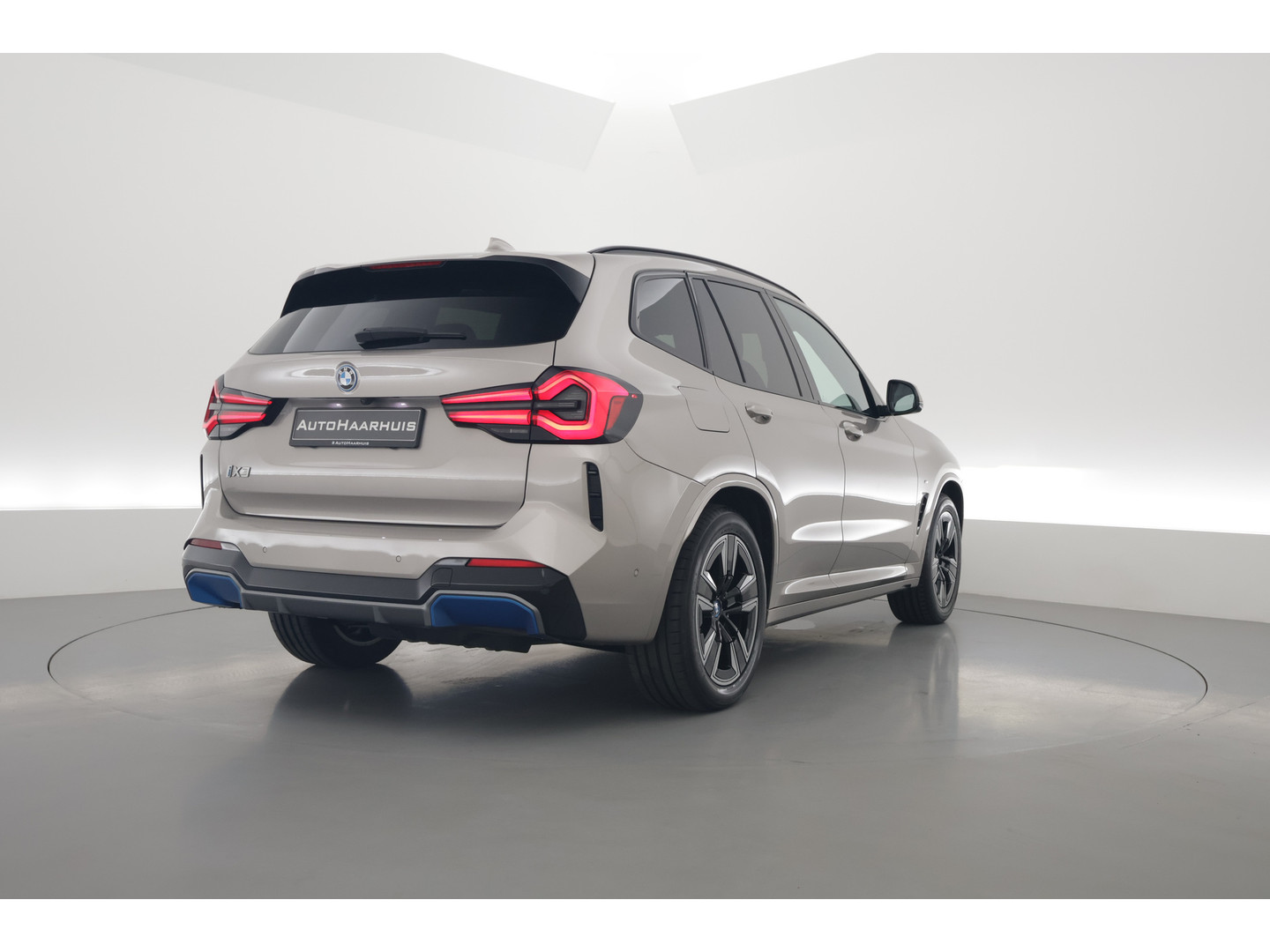 BMW BMW