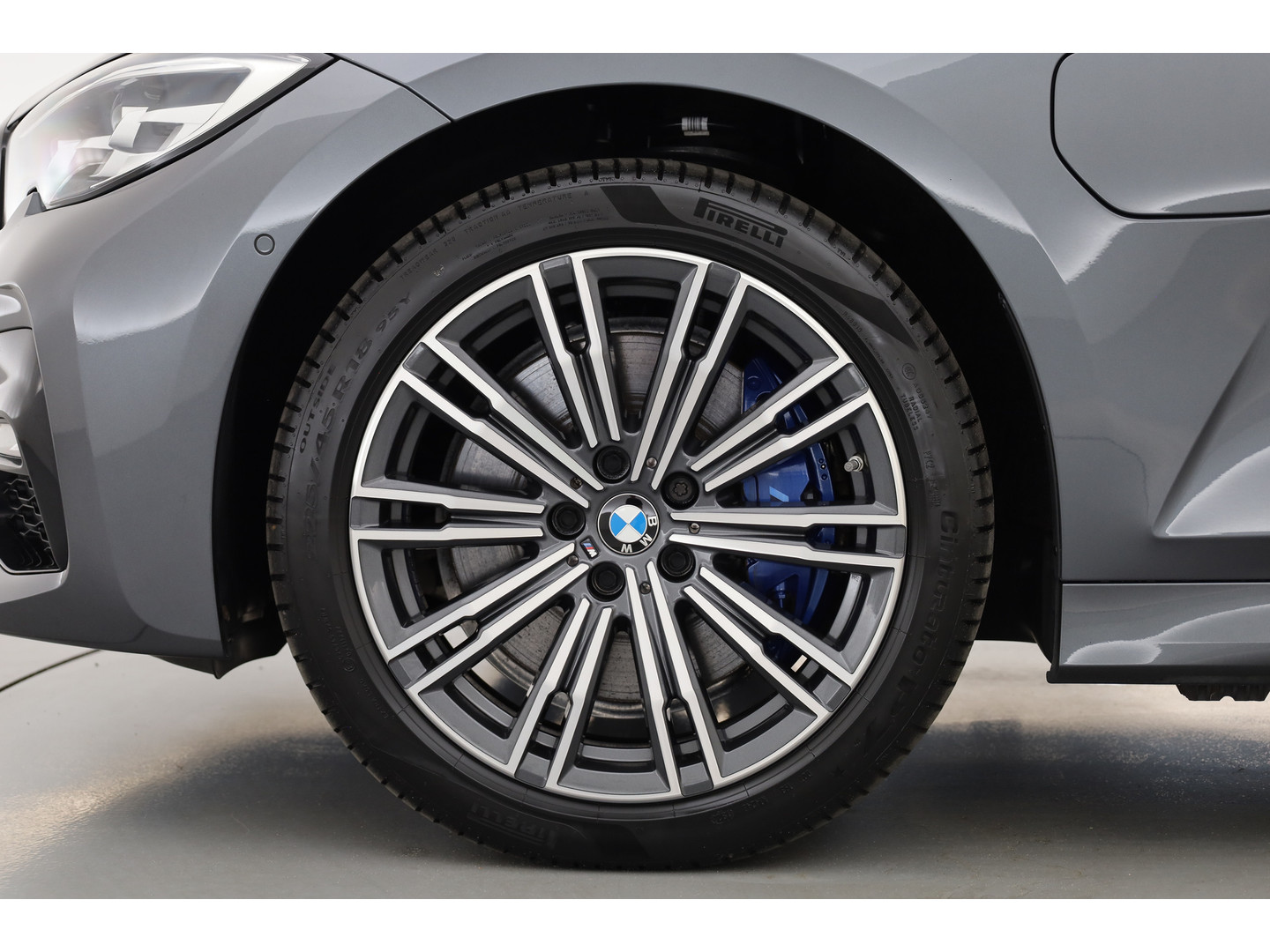 BMW BMW