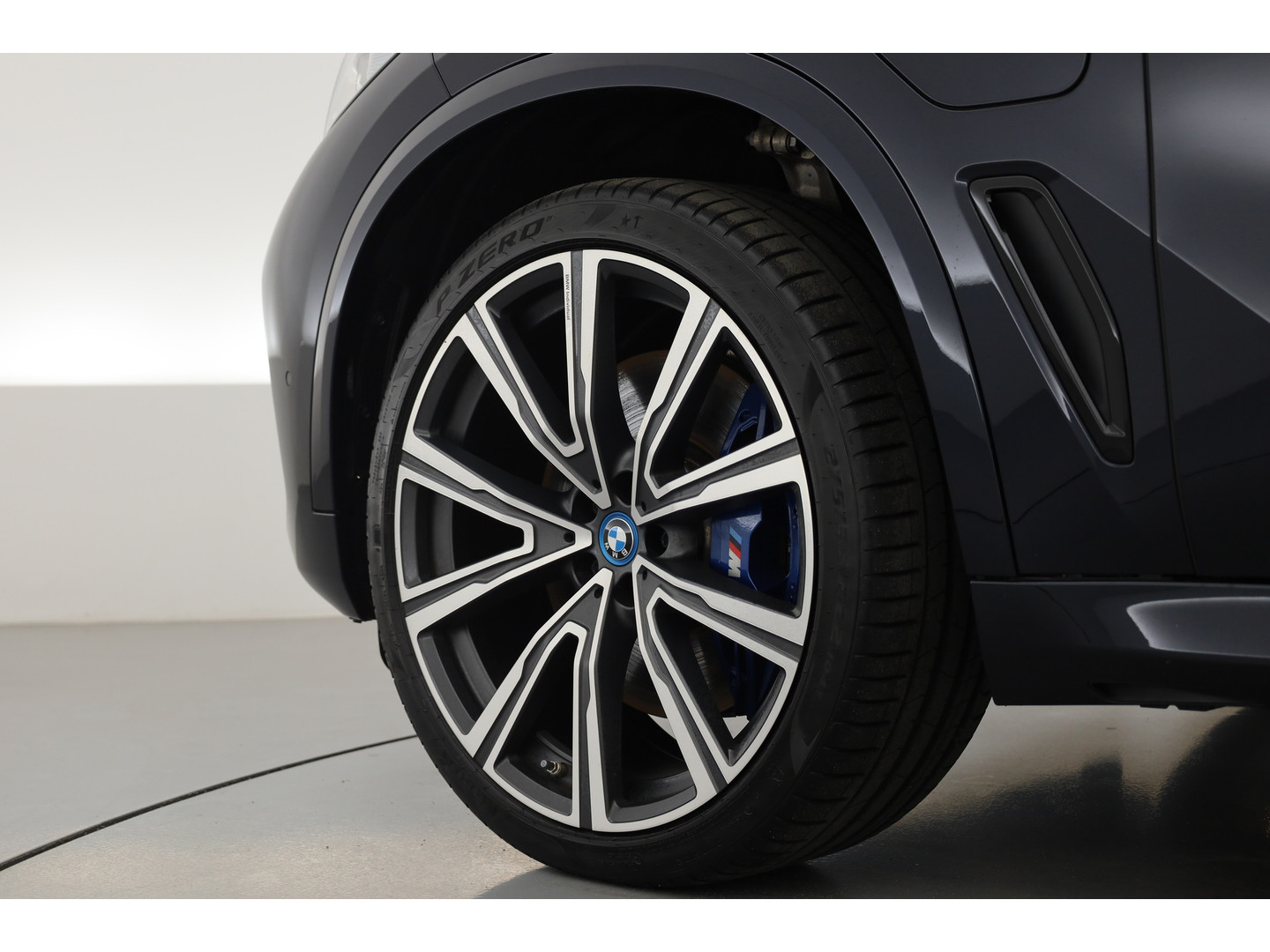 BMW BMW