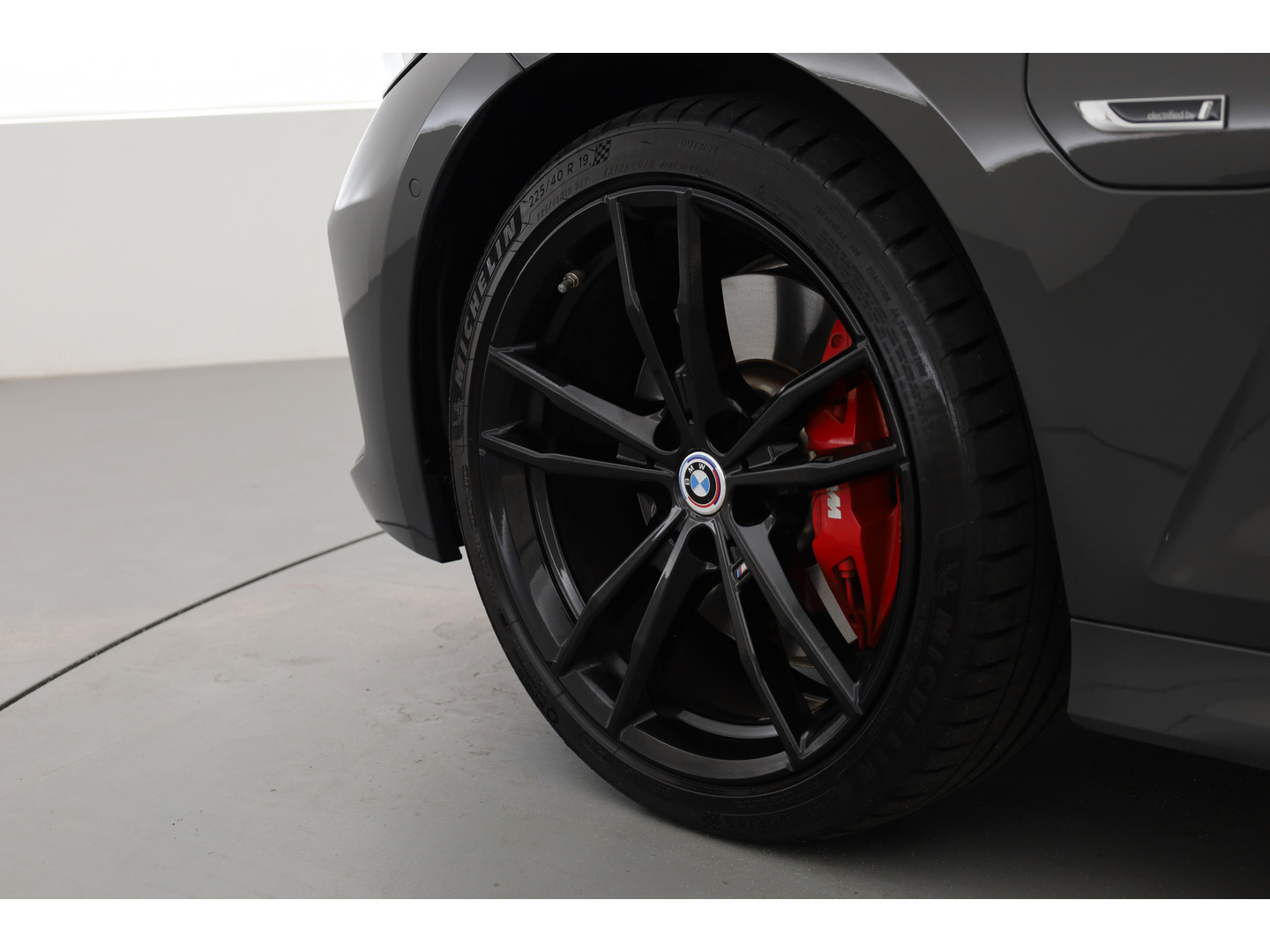 BMW BMW