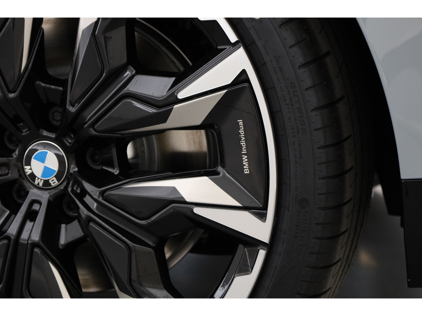 BMW BMW