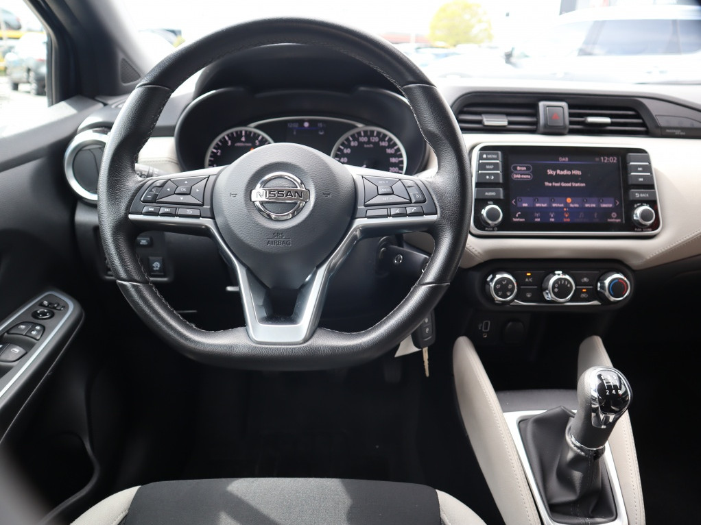 Nissan Nissan