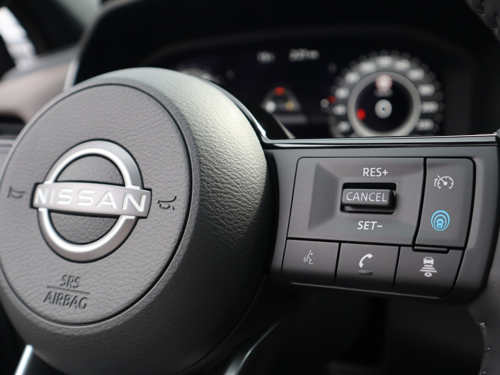 Nissan Nissan