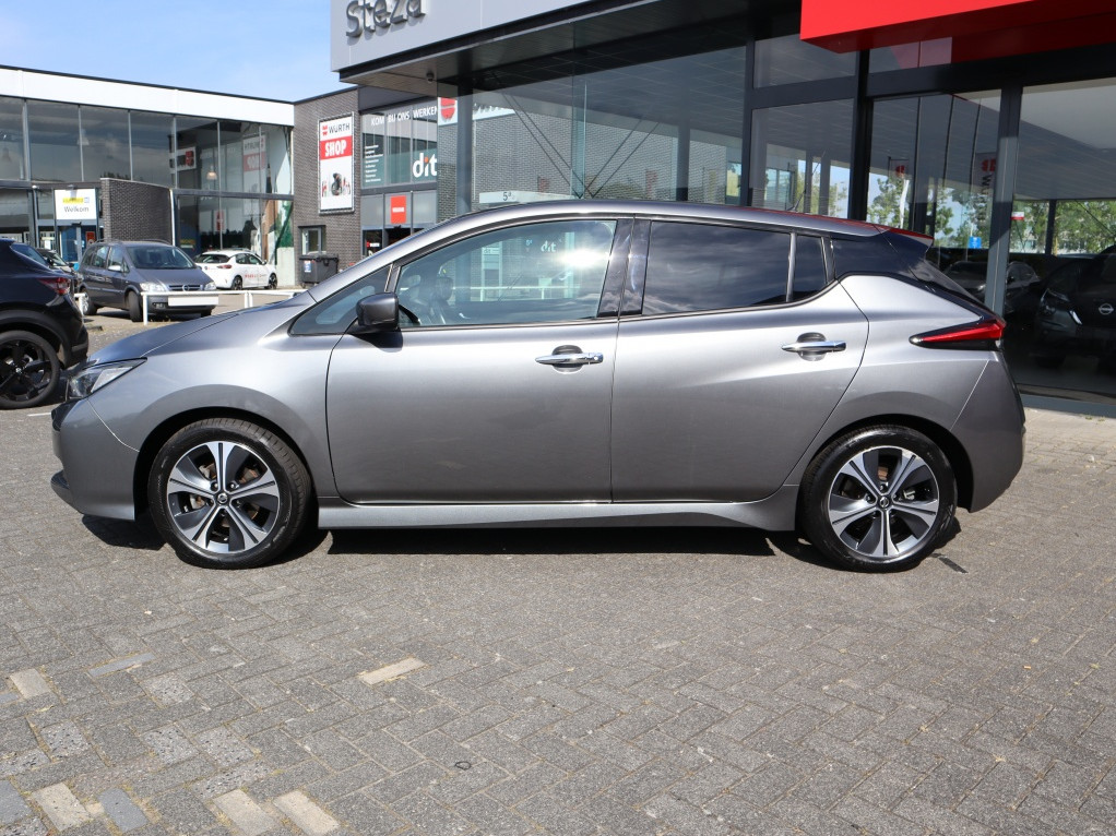 Nissan Nissan