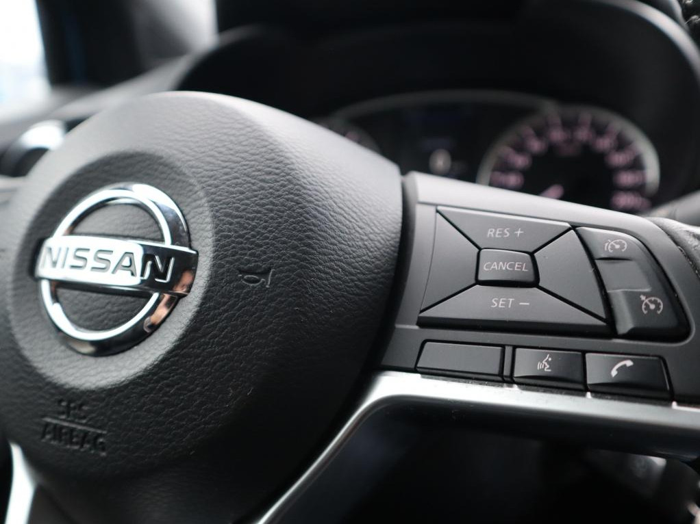 Nissan Nissan