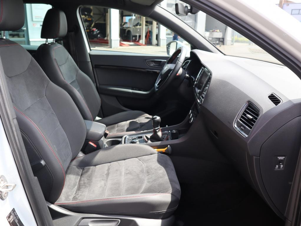 SEAT SEAT