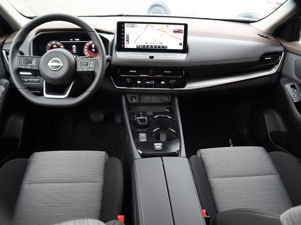 Nissan Nissan