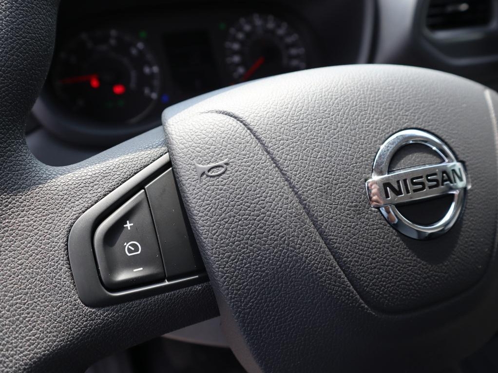 Nissan Nissan