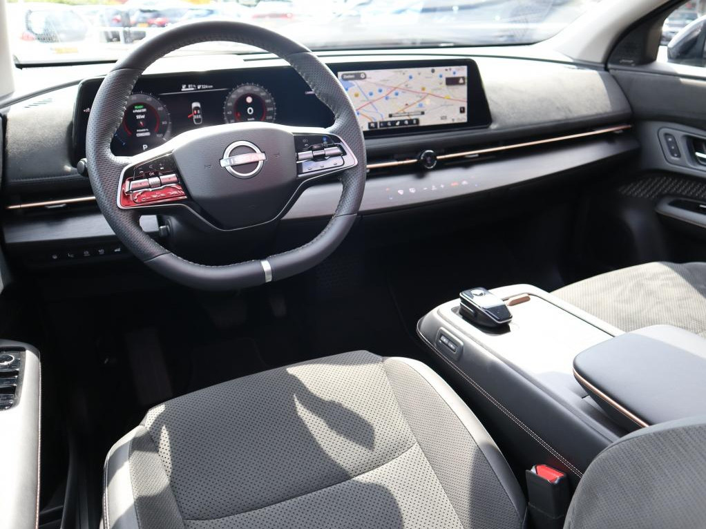 Nissan Nissan