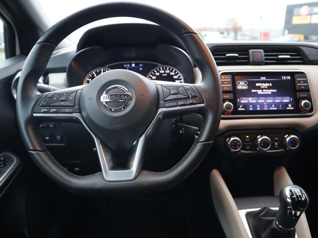 Nissan Nissan