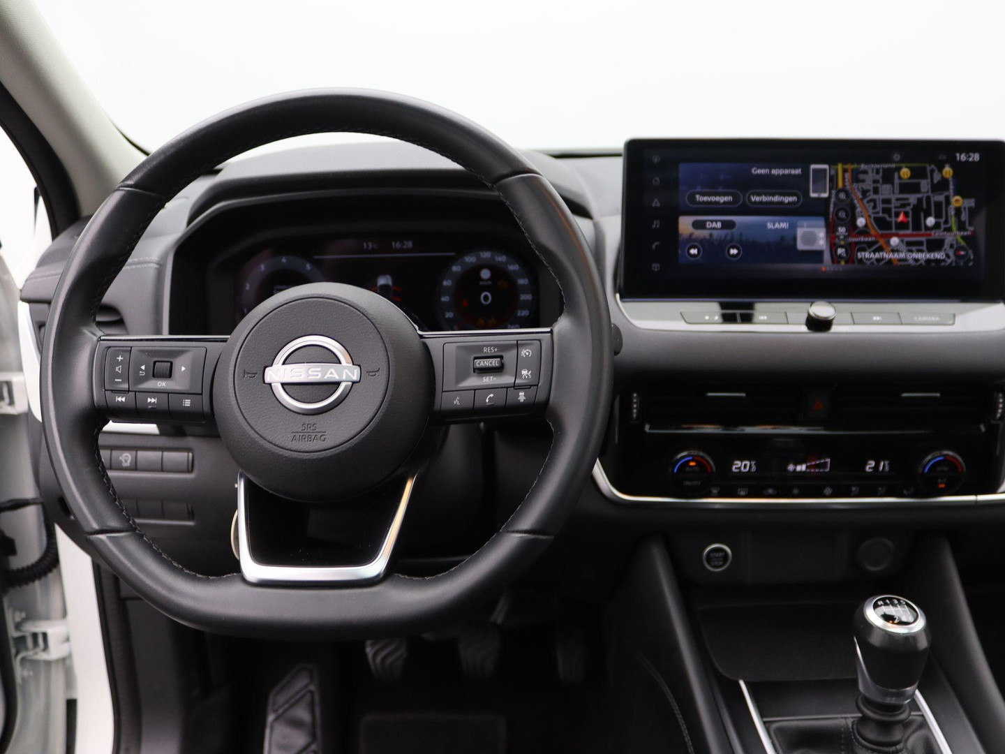 Nissan Nissan