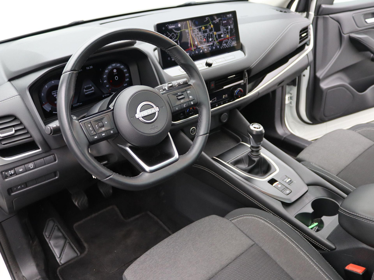 Nissan Nissan
