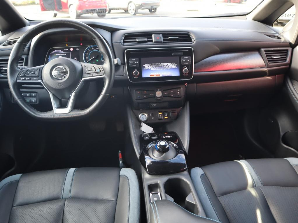 Nissan Nissan