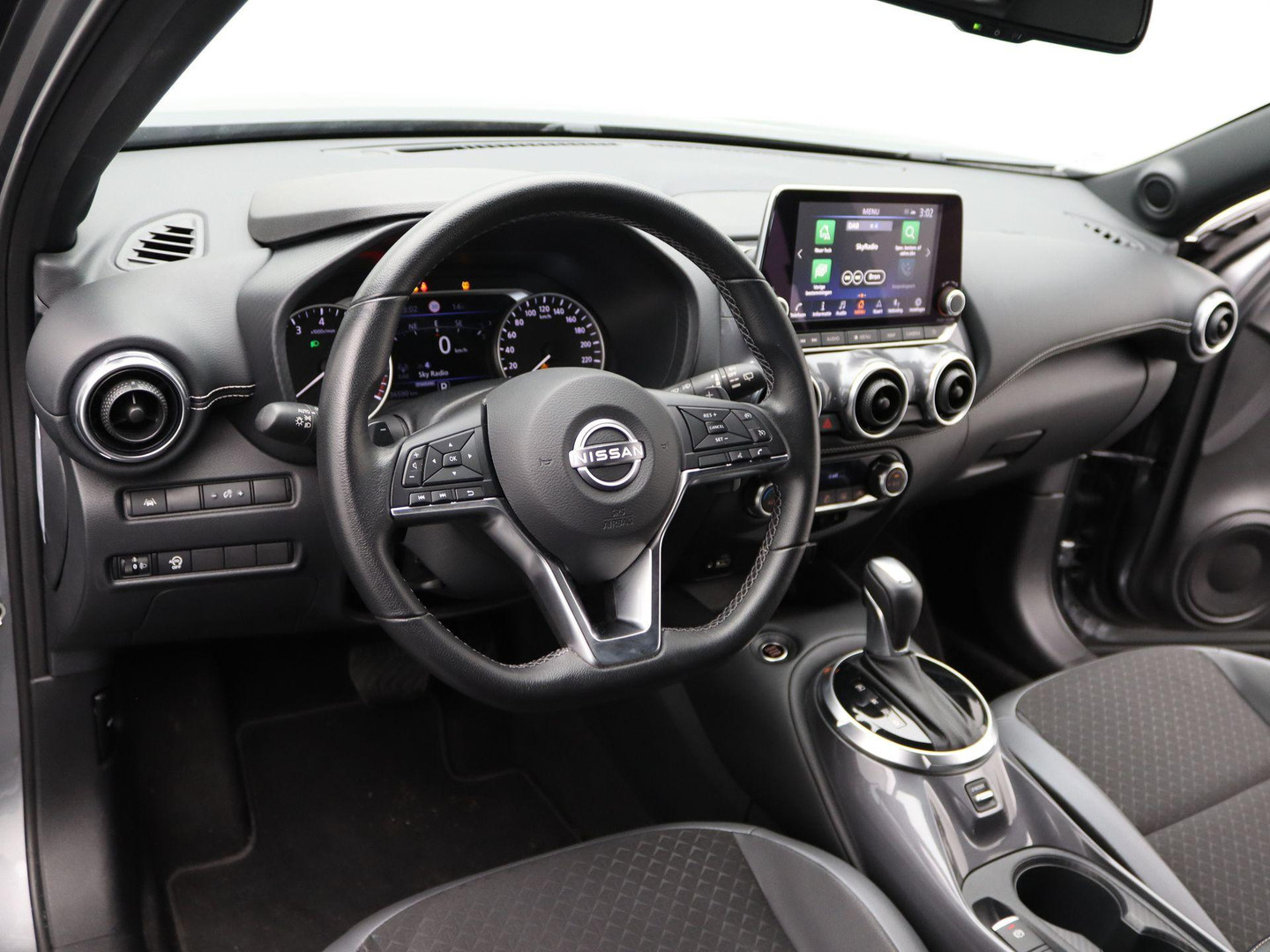 Nissan Nissan