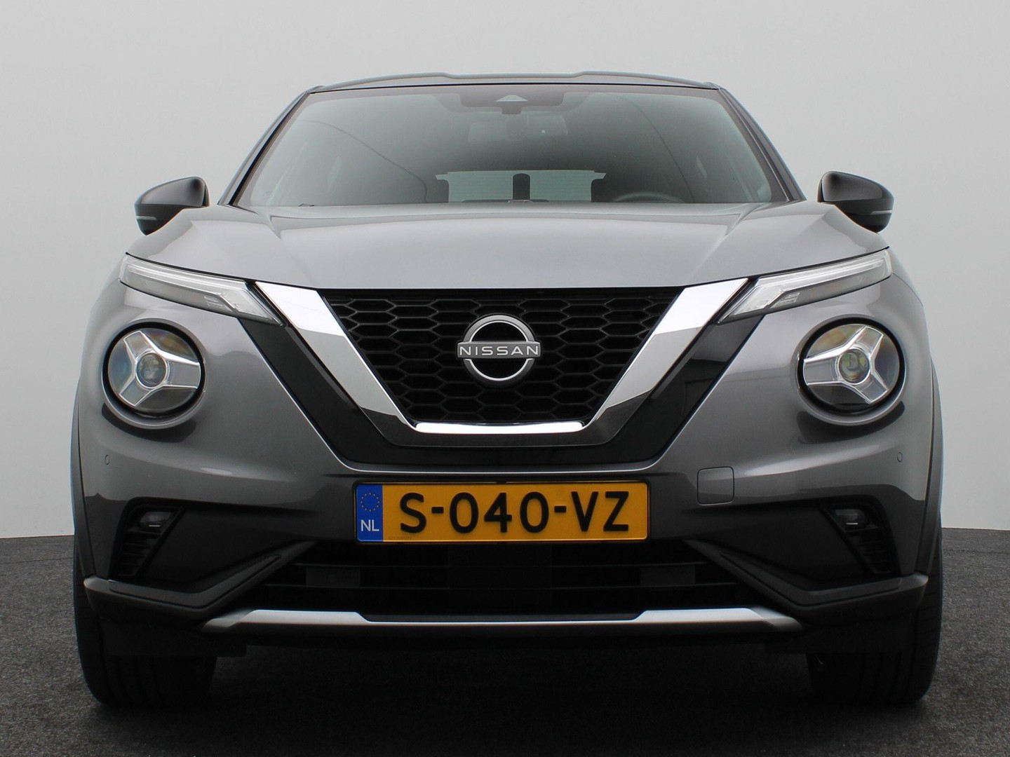 Nissan Nissan