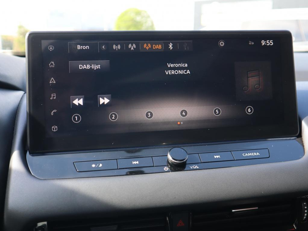 Nissan Nissan