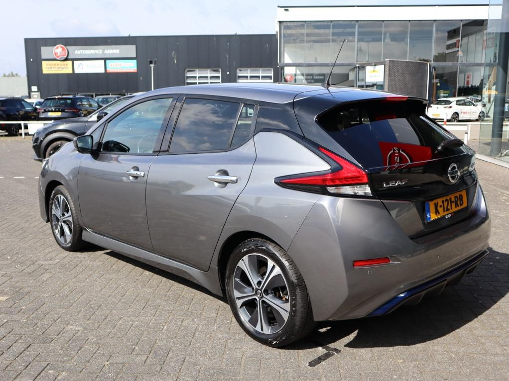Nissan Nissan