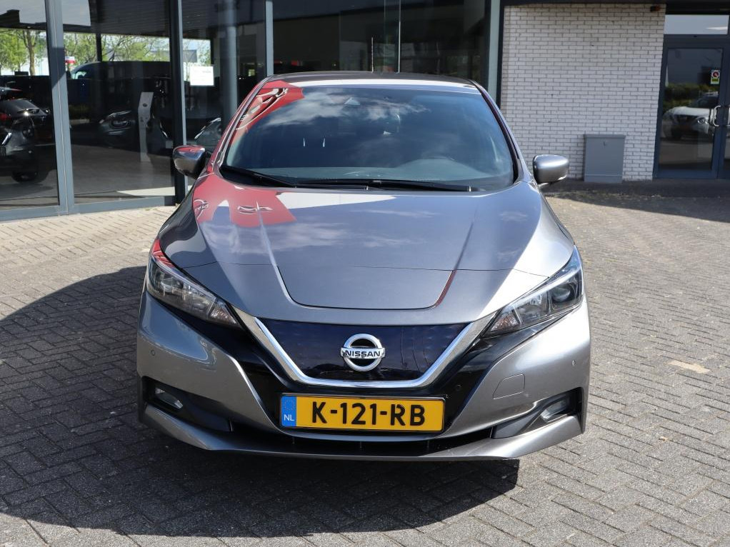 Nissan Nissan