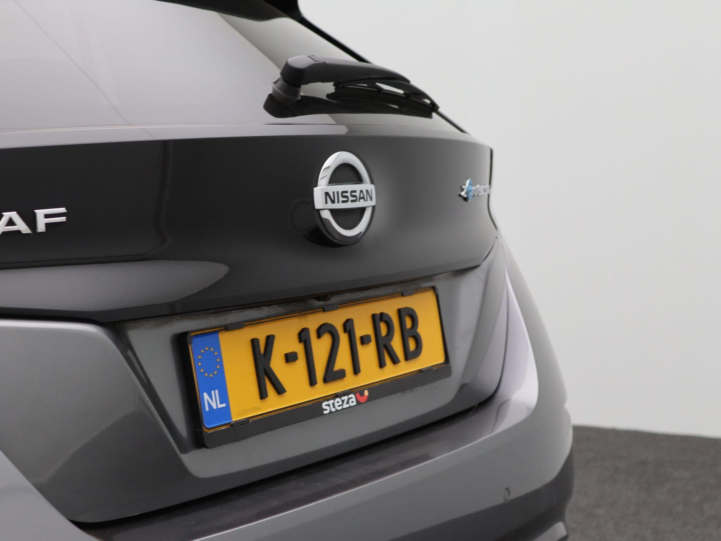 Nissan Nissan