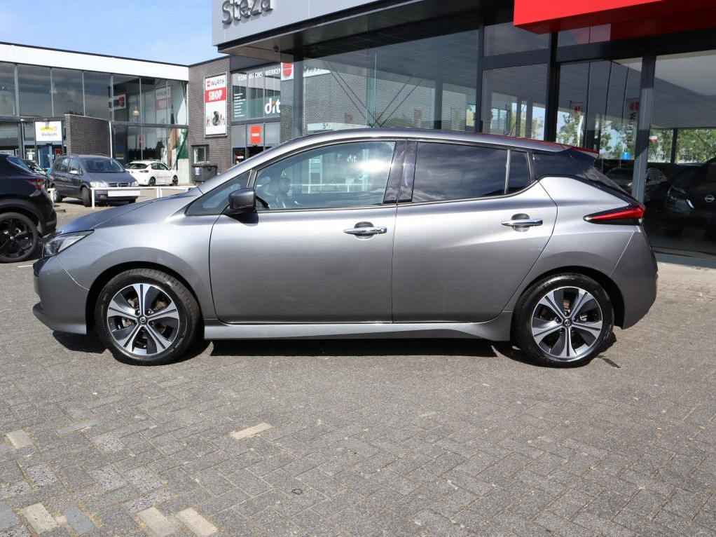 Nissan Nissan