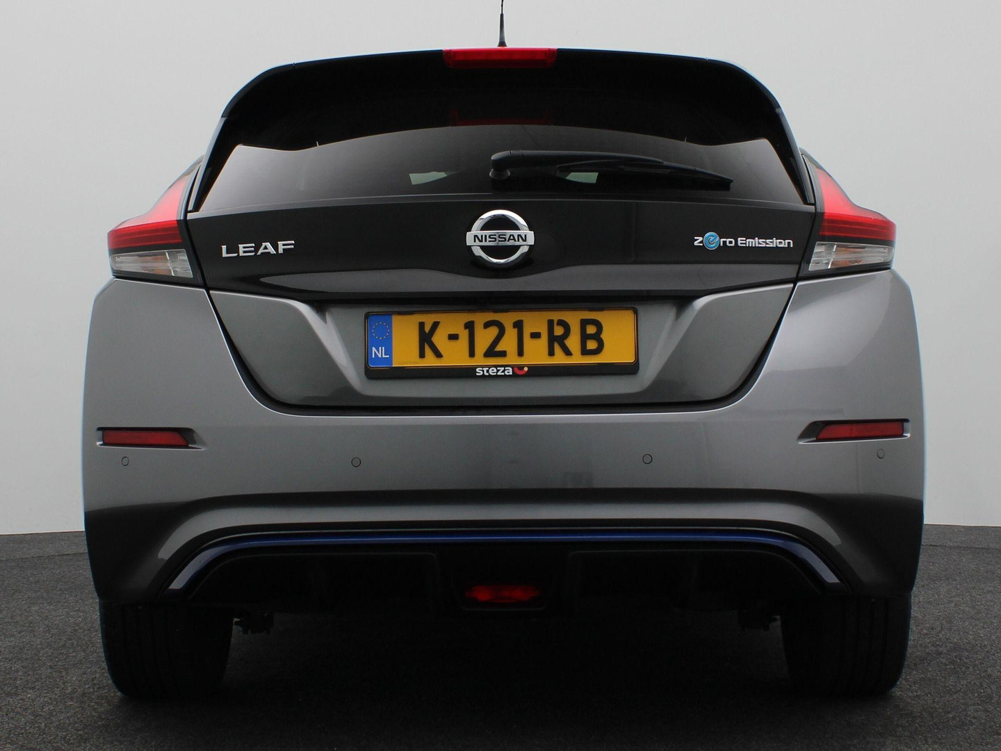 Nissan Nissan