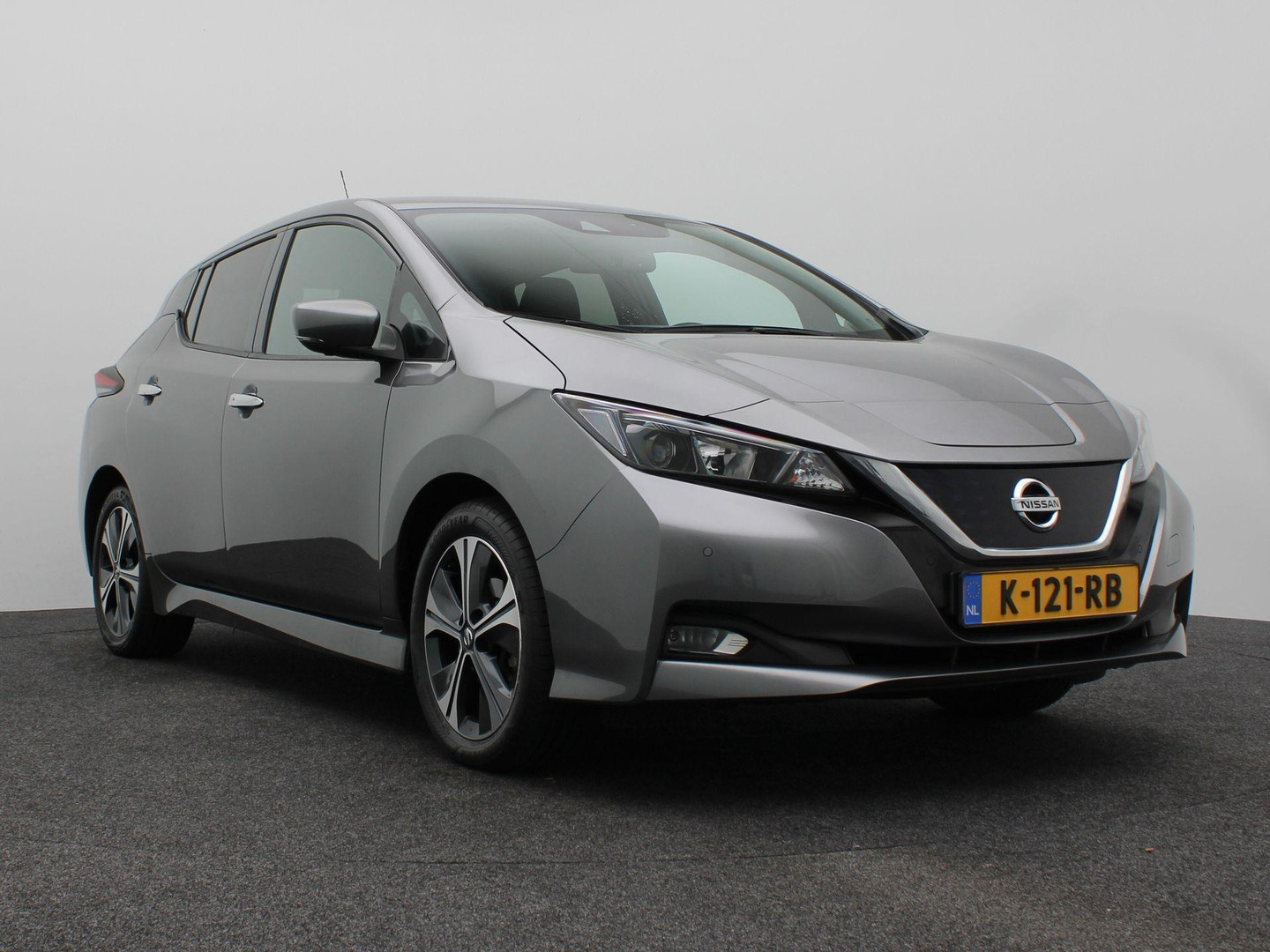 Nissan Nissan