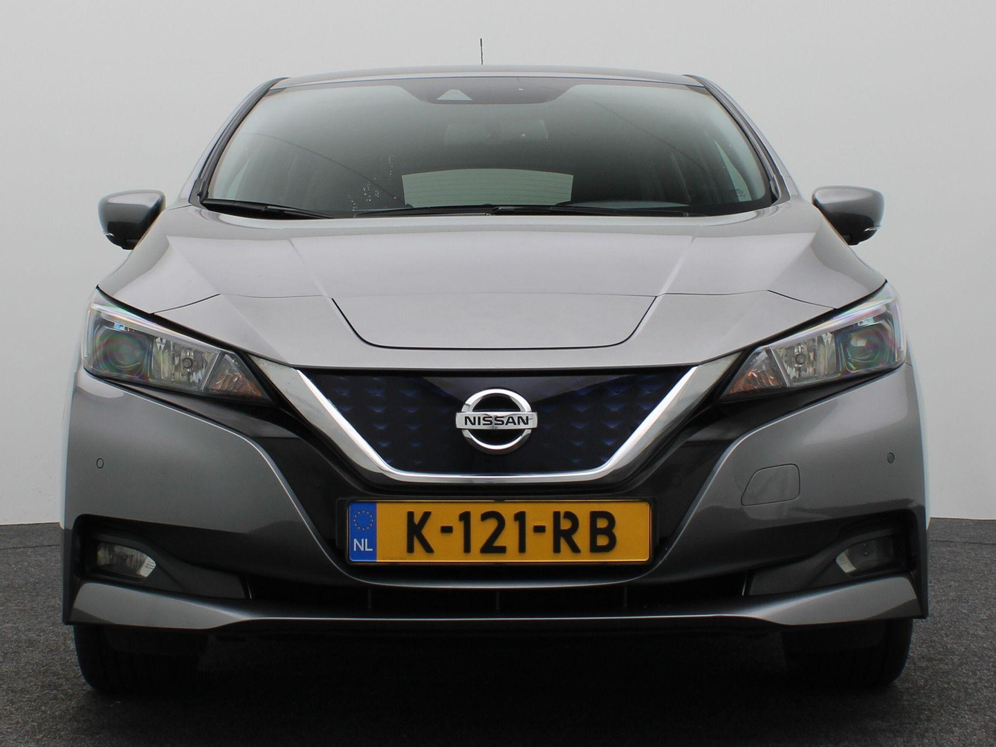 Nissan Nissan