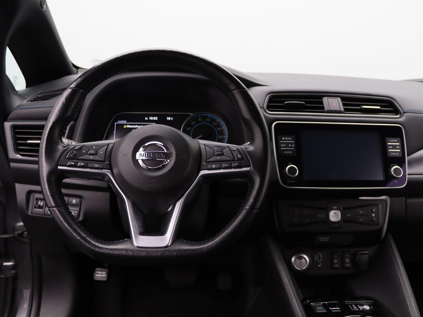 Nissan Nissan