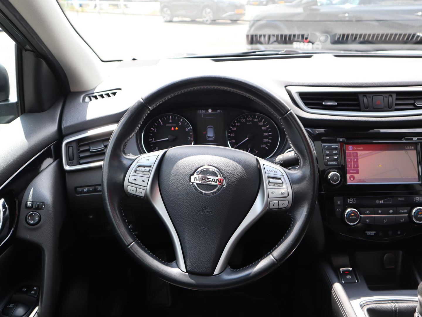 Nissan Nissan