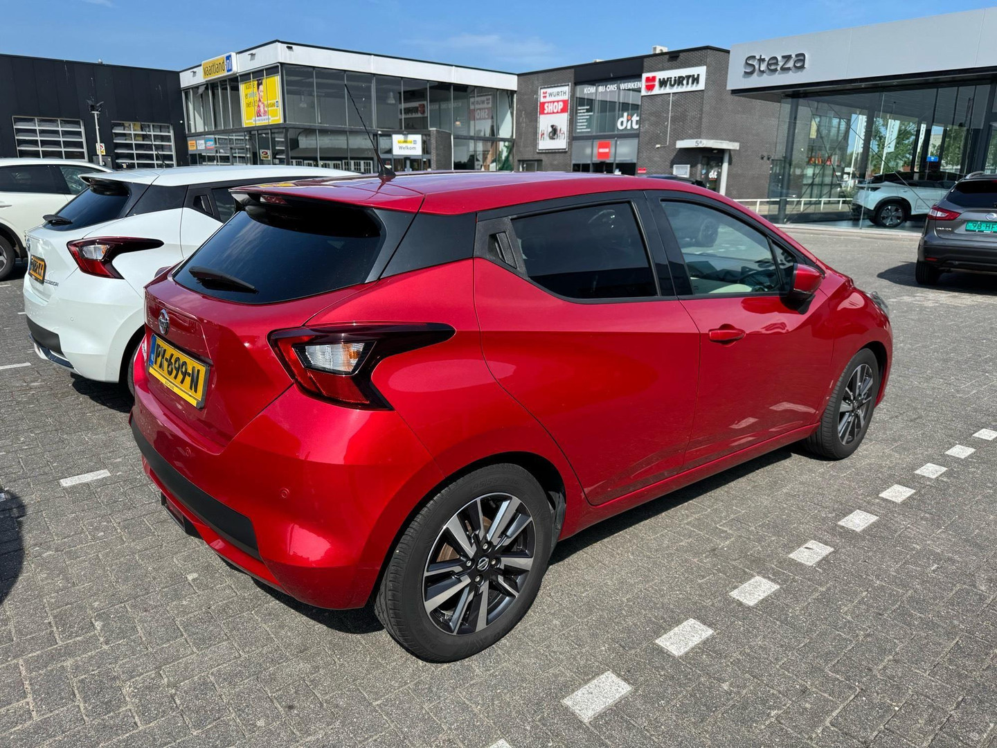 Nissan Nissan