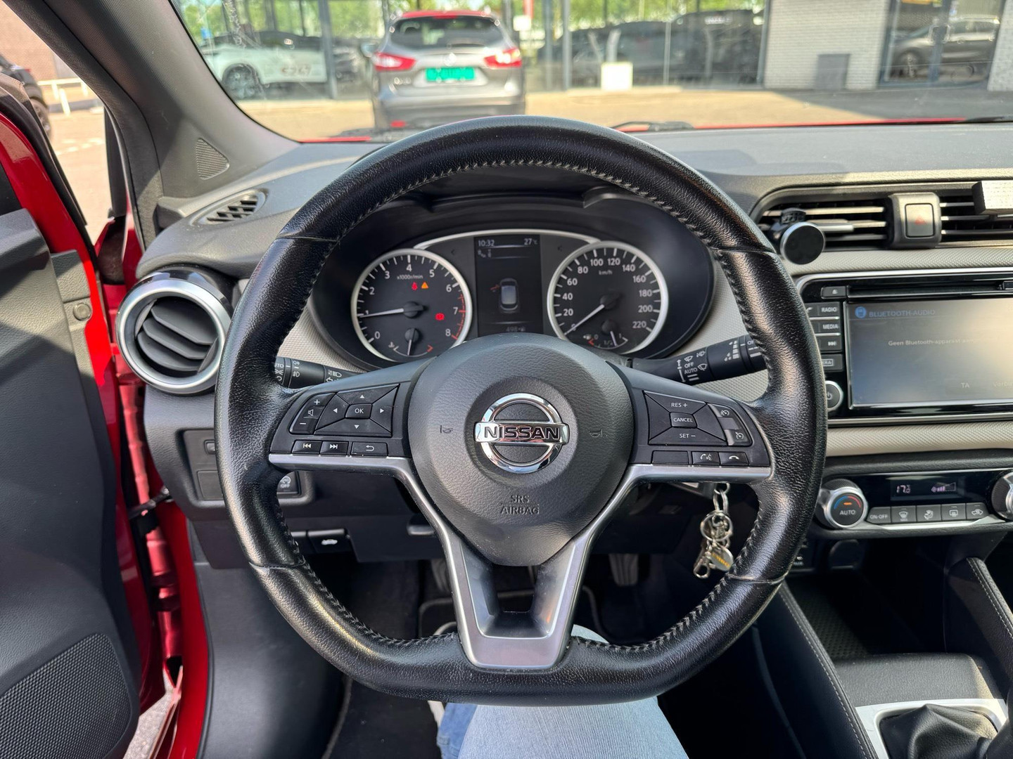 Nissan Nissan