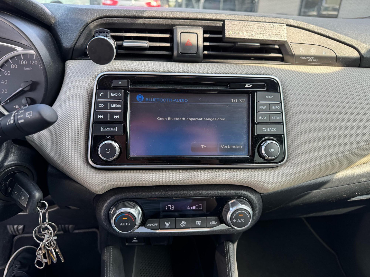 Nissan Nissan