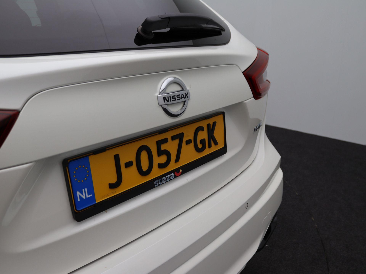 Nissan Nissan